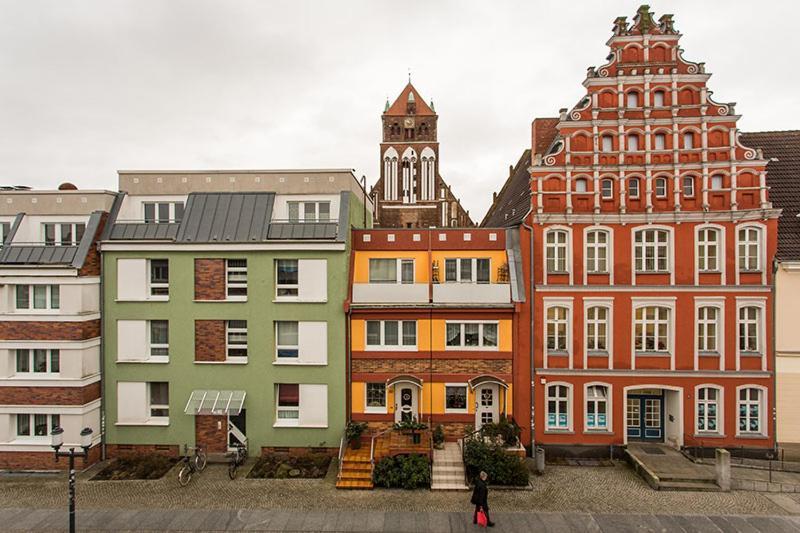 H&H Apartments Im Herzen Der Stadt Teilweise Mit Balkon Ruhig Zentral Modern Mit Kueche Грайфсвальд Экстерьер фото