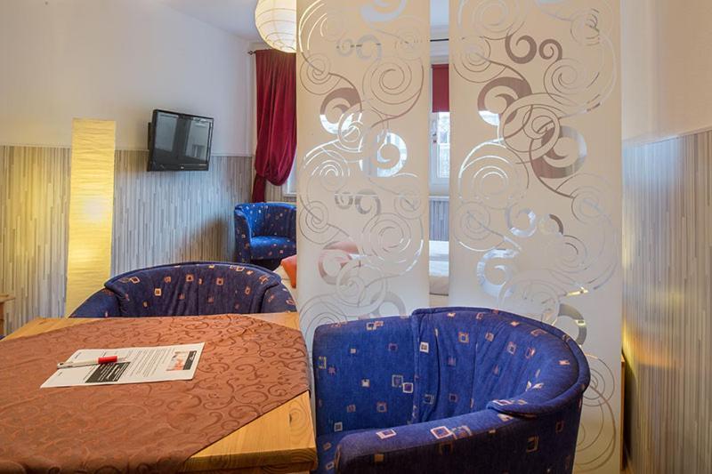 H&H Apartments Im Herzen Der Stadt Teilweise Mit Balkon Ruhig Zentral Modern Mit Kueche Грайфсвальд Экстерьер фото