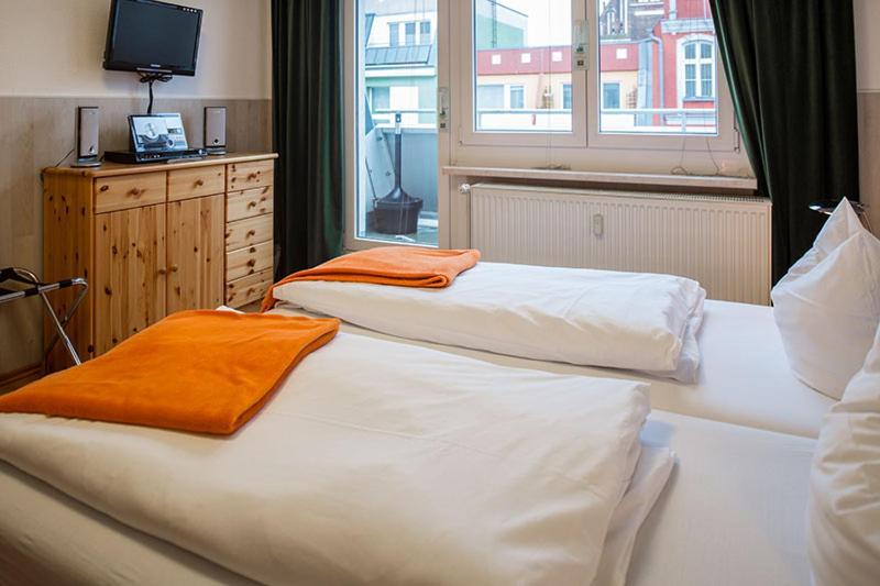 H&H Apartments Im Herzen Der Stadt Teilweise Mit Balkon Ruhig Zentral Modern Mit Kueche Грайфсвальд Экстерьер фото