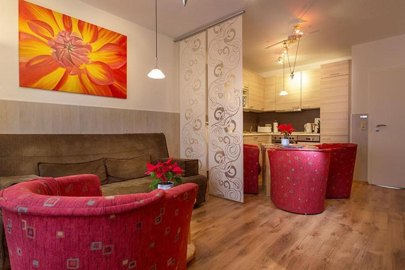 H&H Apartments Im Herzen Der Stadt Teilweise Mit Balkon Ruhig Zentral Modern Mit Kueche Грайфсвальд Экстерьер фото